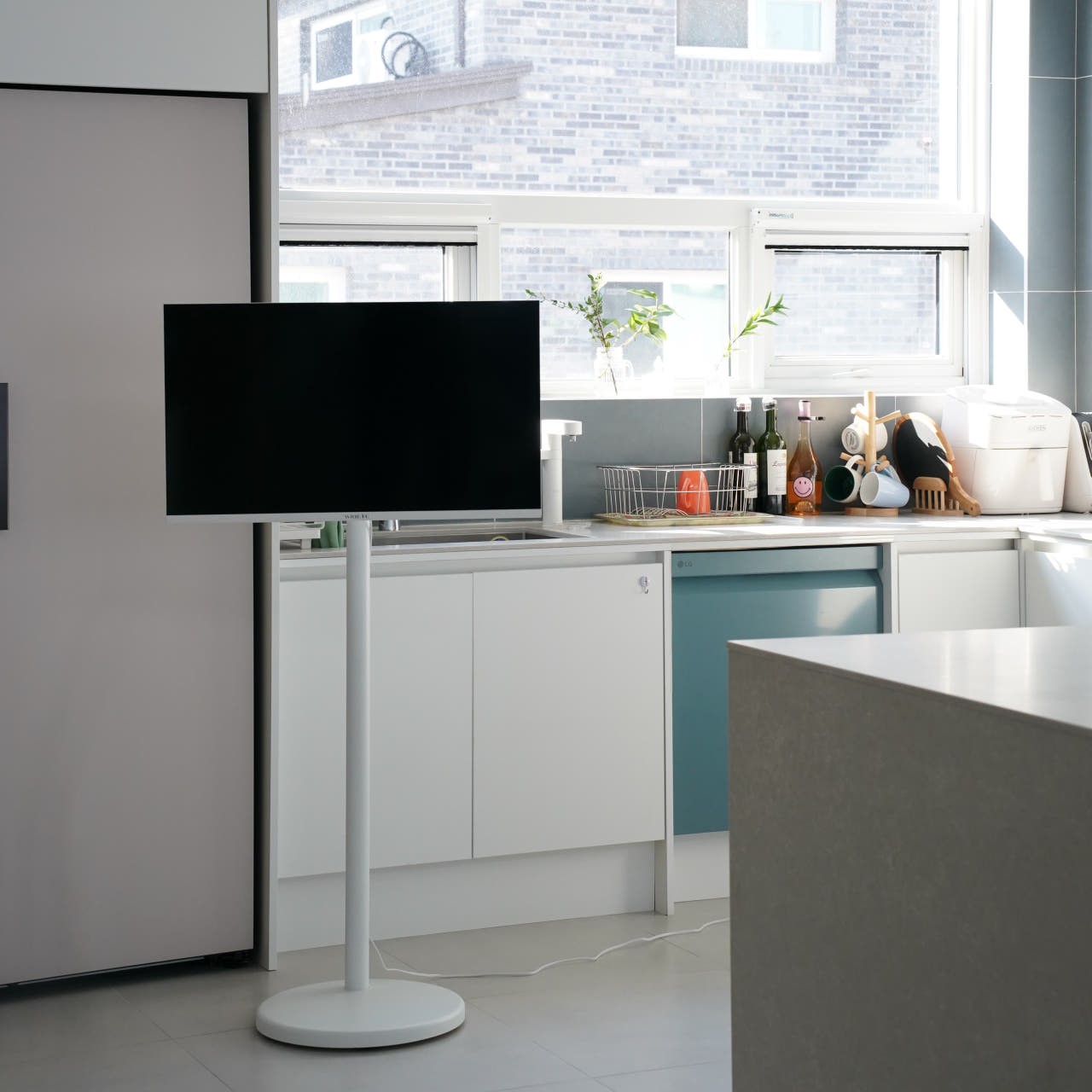 와이드무빙뷰 화이트에디션 삼탠바이미V3 셋트 QLED 81cm FHD 스 3
