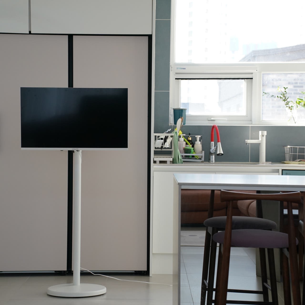 와이드무빙뷰 화이트에디션 삼탠바이미V3 셋트 QLED 81cm FHD 스 4